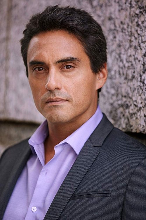 Даррел Деннис