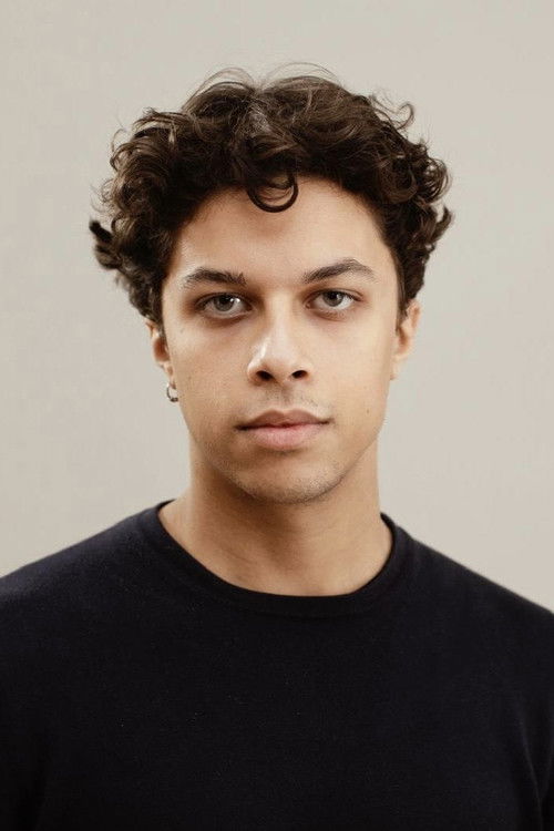 Луцас Валот