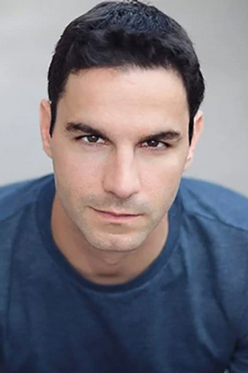 Дерек Арнольд