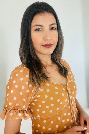 Наиара Алвес