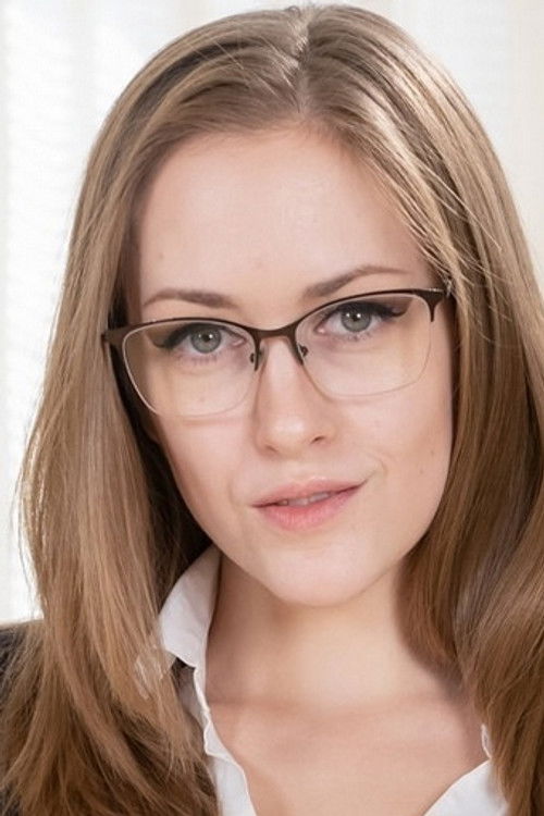 Линдсей Лове