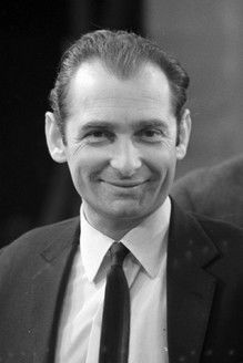 Jулиан Дзиедзина