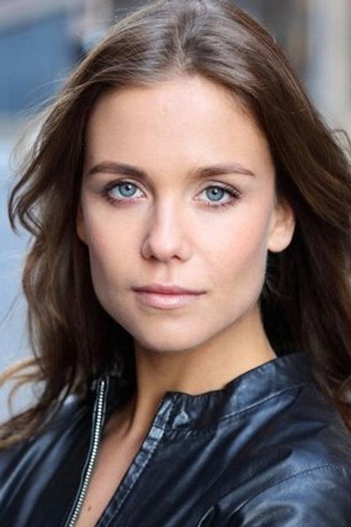 Гиедре Бонд