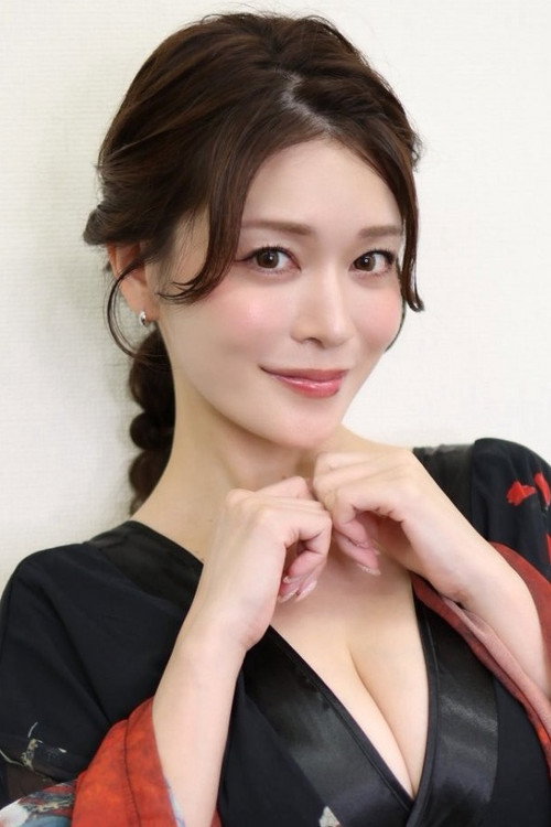 橘メアリー