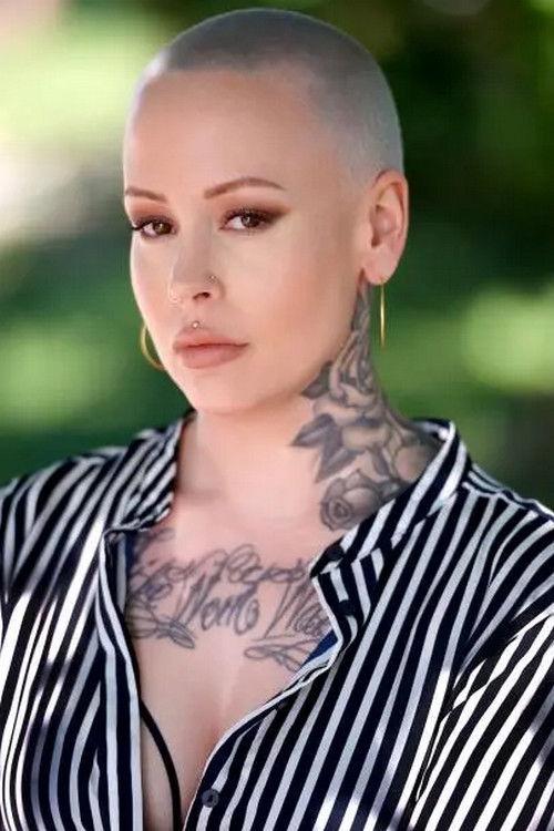 Натали Мануэль