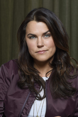  Миа Шкерингер