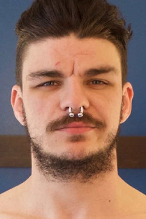 Луке Хардинг