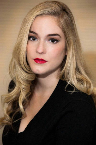 Вицториа Хоган