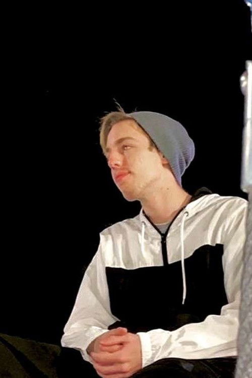 Етхан Цамерон