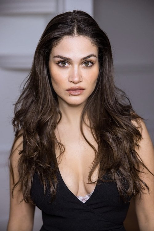 Даниелиа Маxимиллиан-Алмеда