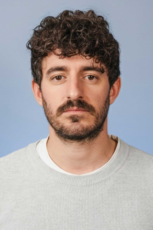 Генíс Бенавент