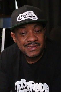 Еллай Кхуле