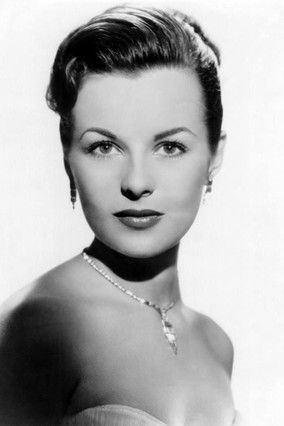 Цхарлотте Аустин