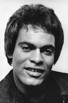 Jохннй Ецхолс