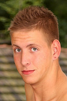 Мике Хасселл