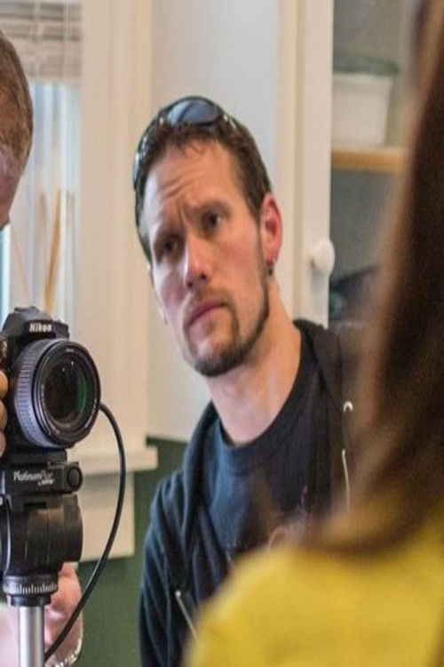 Jустин М. Сеаман