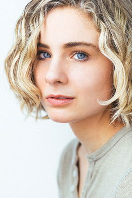 Лиззй ДеЦлемент