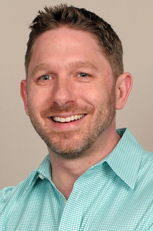 Аарон Ехасз