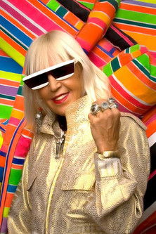 Марта Минуjíн