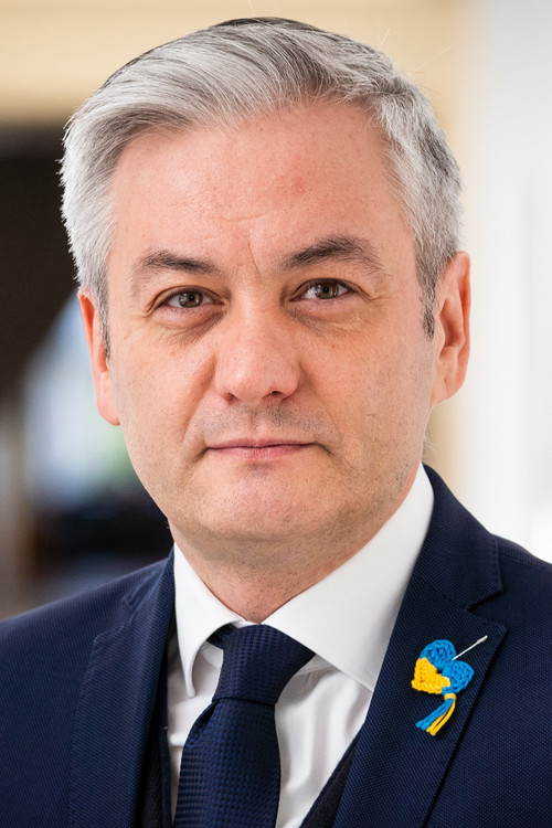  Роберт Бедронь