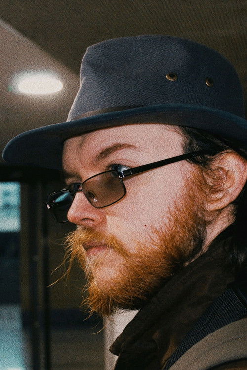 Микие Холмес