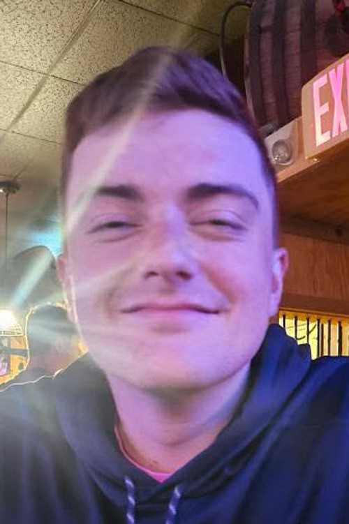 Цаден Броокс