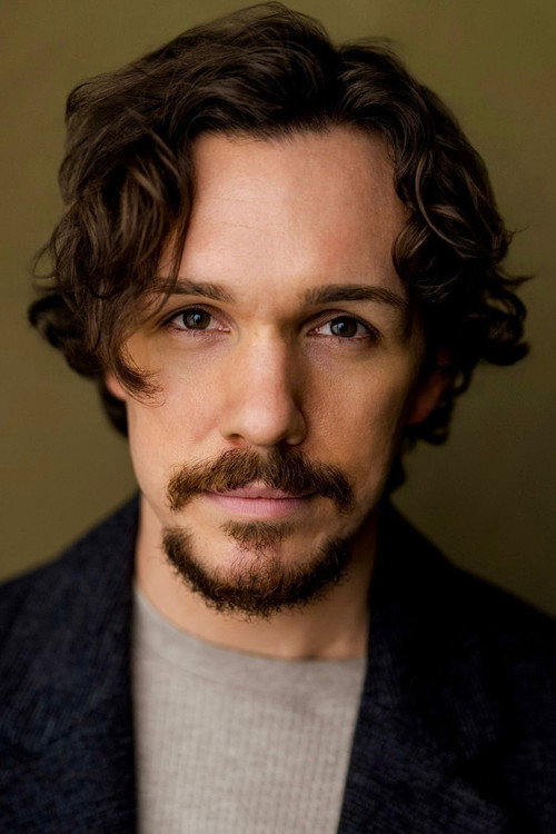 Алистер Хаwке