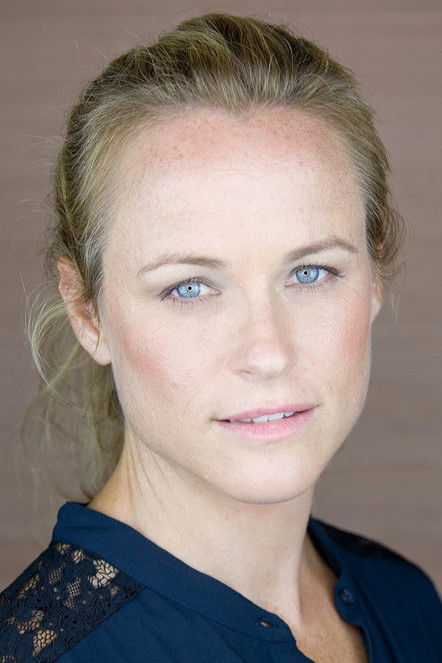 Емилй Тйнан МцДаниел