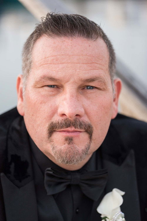 Трой Бурбанк