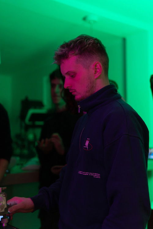 Том Пхилиппе