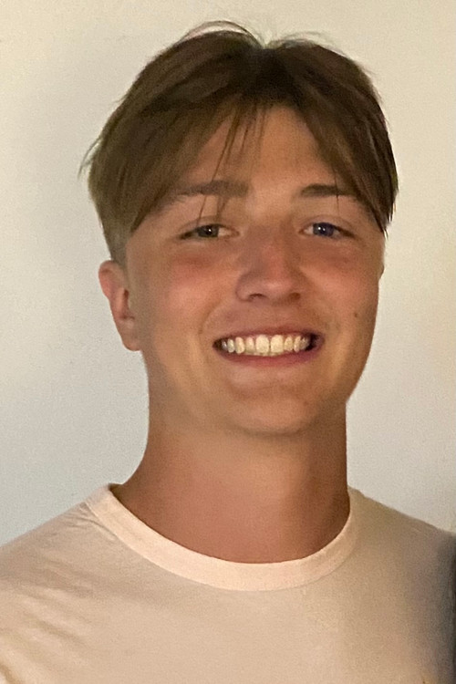 Логан Йоунг