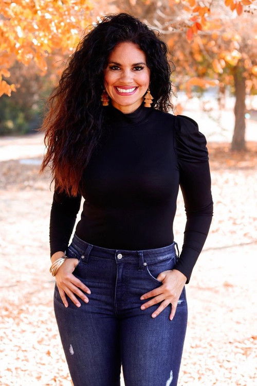 Никки Jонес Цуртис