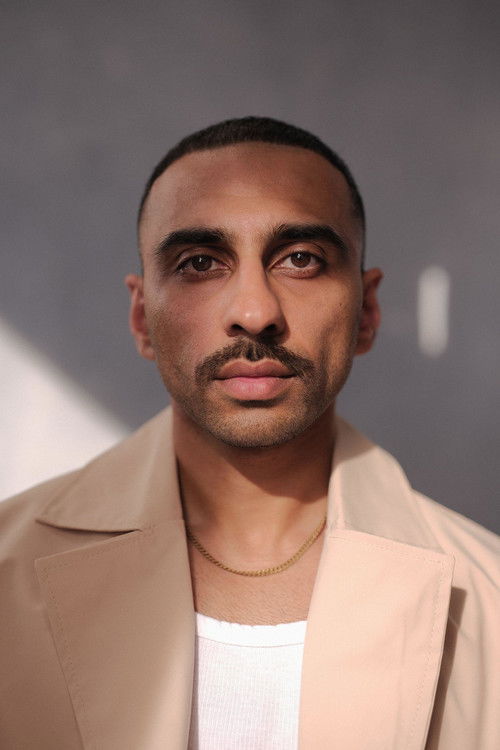 Фараз М. Кхан