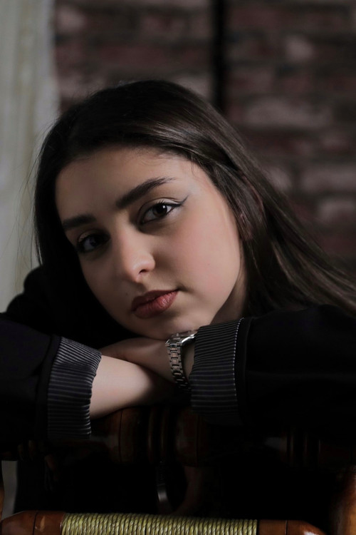 Цхристине Гхаракханйан