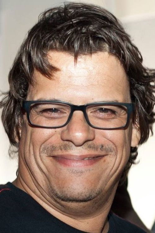 Пауло Лáзаро