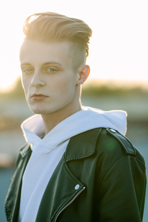 Браxтон Хале