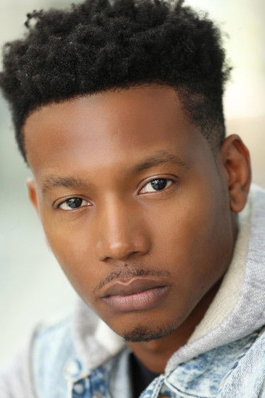 КеДарио Леwис