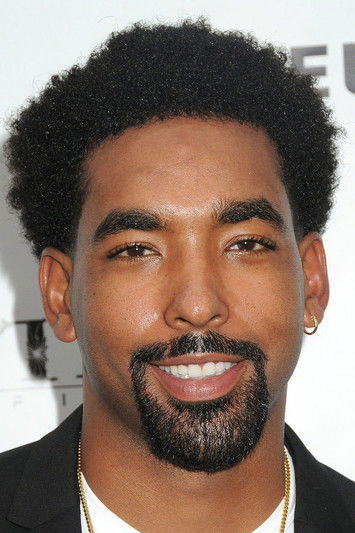 Марлон Йатес Jр.