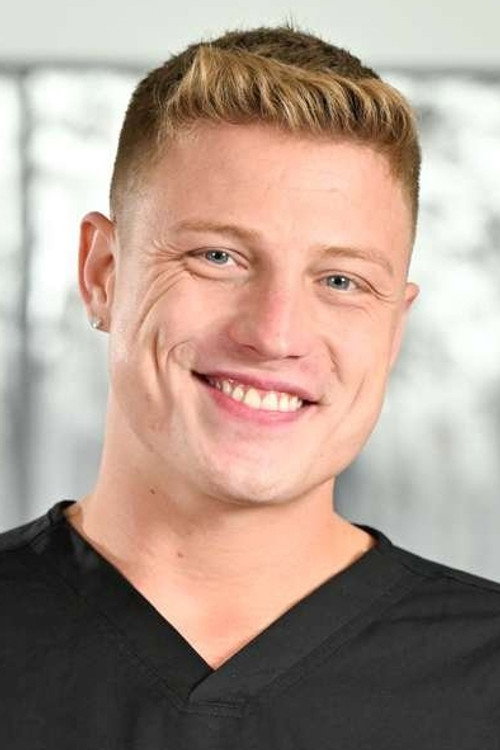 Логан Ааронс