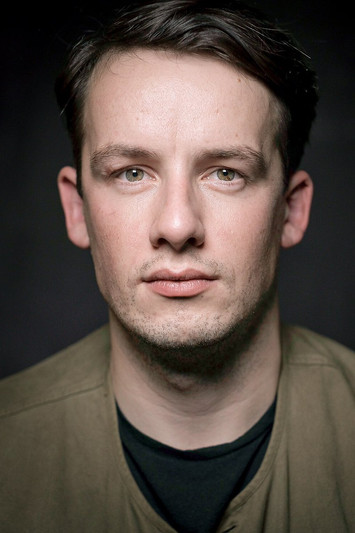 Маттхеw Сеадон-Йоунг