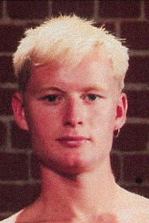 Jустин Йоунг