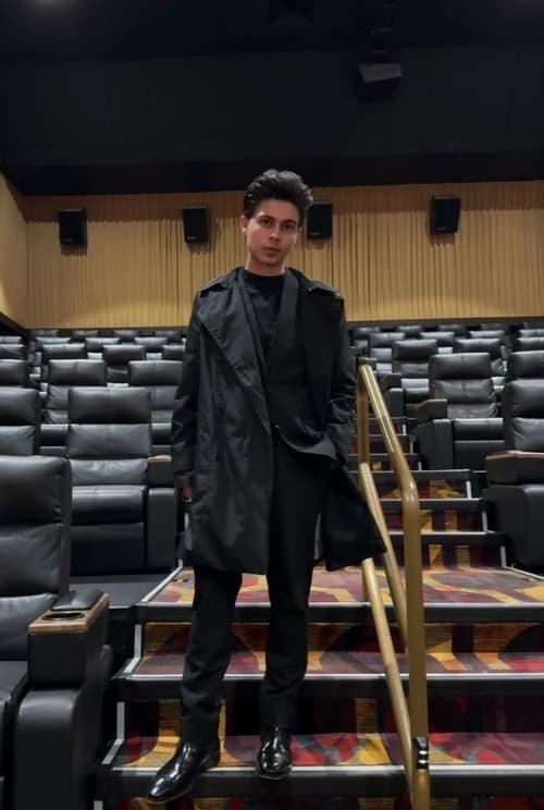 Андреw Баñуелос