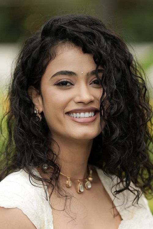 Ира Дайананд