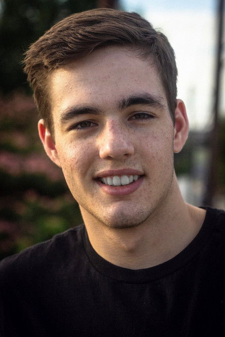  Бен  Уоллес