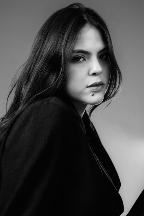 Цамерон Елíас