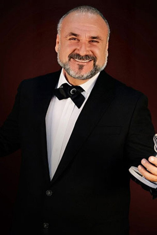 Хакан Айсев