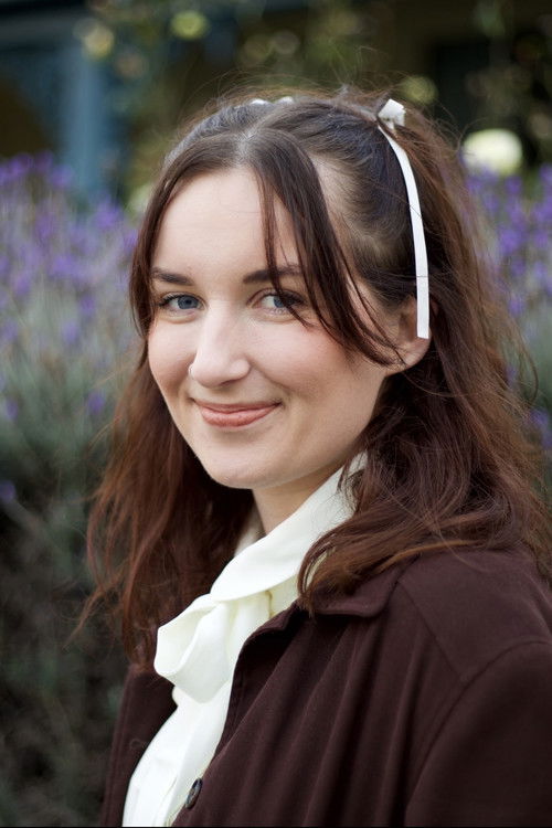  Клаудия Джонс