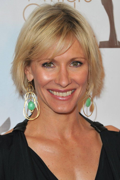  Келли Мениган-Хенсли