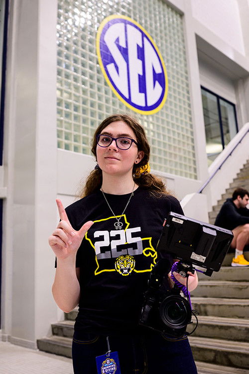 Емилй Мумола