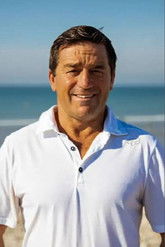  Леонард Вудкок